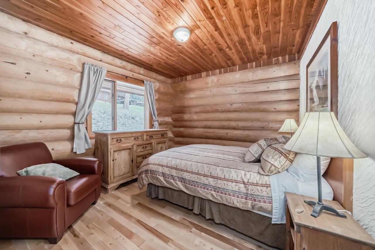 extra room photo